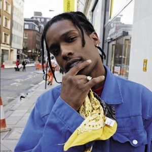 Meet your Posher, Aaron